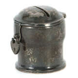 Spardose Bruckmann & Söhne, Heilbronn, dat. 1934, runder, ausgestellte… - Foto 1