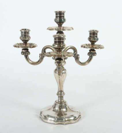 Vierflammiger Kerzenleuchter Gebrüder Deyhle, Schwäbisch Gmünd, 20. Jh… - photo 2 Vierflammiger Kerzenleuchter Gebrüder Deyhle, Schwäbisch Gmünd, 20. Jh… - photo 2