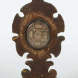 Reliquiar wohl süddeutsch, 19. Jh., Holz, goldfarbig gefasst, reliefde… - Foto 2