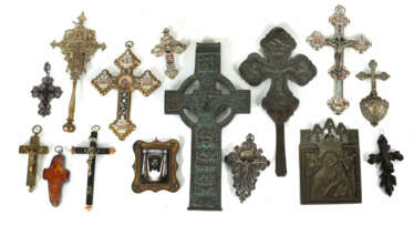 Konvolut religiöse Kunst 19. und 20. Jh., variierende Materialien, 15 …