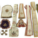 Sammlung religiöse Gewandstücke wohl Süddeutschland, 19./20. Jh., 9 tl… - Foto 1