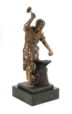 Bildhauer des 19./20. Jh. ''Schmied'', Metallguß patiniert, vollplasti… - фото 2 Bildhauer des 19./20. Jh. ''Schmied'', Metallguß patiniert, vollplasti… - фото 2