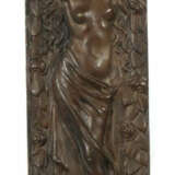 Bildhauer des 19./20. Jh. ''Weiblicher Halbakt'', Metallguß patiniert,… - фото 1