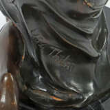 Thilat USA, 20./21. Jh.. ''Weiblicher Halbakt'', Bronze patiniert, kni… - фото 3