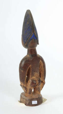 Ibeji-Figur der Yoruba Nigeria, Holzfigur, geschnitzt mit rundem Socke… - photo 2