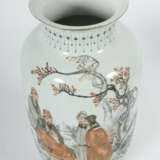 Bodenvase China, Mitte 20. Jh., Weißporzellan mit Unter- und Aufglasur… - photo 3