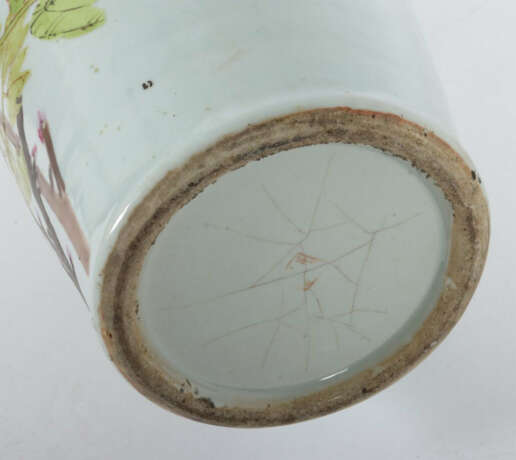 Bodenvase China, Mitte 20. Jh., Porzellan, umlaufend gemaltes Aufglasu… - Foto 3 Bodenvase China, Mitte 20. Jh., Porzellan, umlaufend gemaltes Aufglasu… - Foto 3