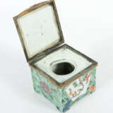 Tintenfass China, wohl späte Qing-Dynastie, Porzellan, polychrom bemal… - photo 3