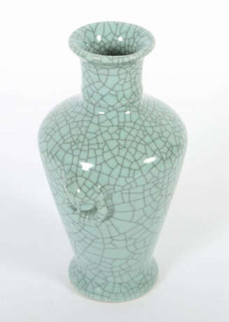Craquelée-Vase China, Porzellan, seladonfarbene Craquelée-Glasur, die … - фото 2 Craquelée-Vase China, Porzellan, seladonfarbene Craquelée-Glasur, die … - фото 2