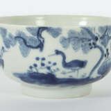 Kleine Schale China, 19. Jh., Qing-Dynastie, Weißporzellan, blaue Unte… - photo 1