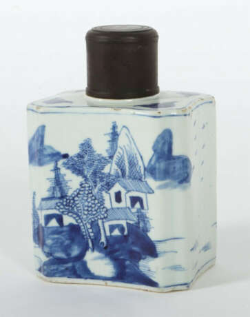 Teedose China, Qing-Dynastie, 19. Jh., Porzellan, blaues Unterglasurde… - photo 1 Teedose China, Qing-Dynastie, 19. Jh., Porzellan, blaues Unterglasurde… - photo 1