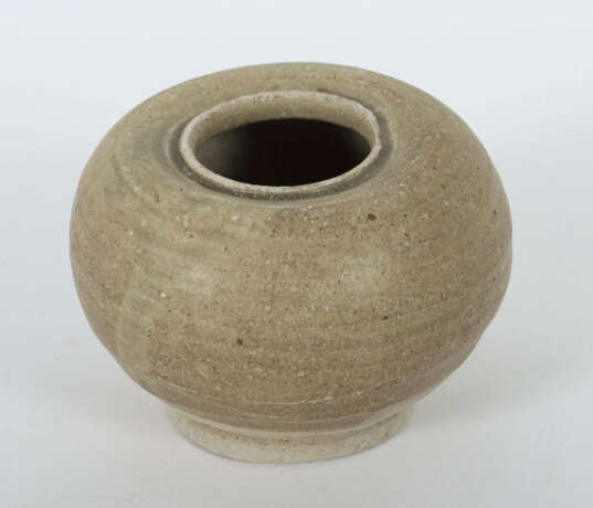 Kugelvase China, Song-Dynastie, 960 - 1279, Steingut, zu 3/4 glasiert,… - photo 2 Kugelvase China, Song-Dynastie, 960 - 1279, Steingut, zu 3/4 glasiert,… - photo 2