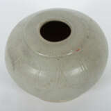 Kugelvase mit Lotusblütenmotiv China, Song-Dynastie, 960 - 1279, Stein… - photo 2