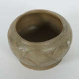 Vasengefäß China, Five-Dynastie 907 - 960, Yue-Keramik, graubrauner Sc… - photo 2