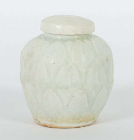 Kleine Deckelvase China, Song-Dynastie, 960 - 1279, Qingbei-Keramik, w… - Foto 1 Kleine Deckelvase China, Song-Dynastie, 960 - 1279, Qingbei-Keramik, w… - Foto 1