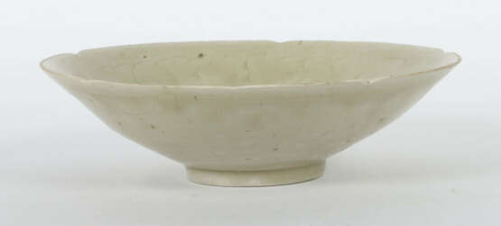 Blütenschale China, Song-Dynastie, 960 - 1279, Steinzeug, grauer Scher… - Foto 1 Blütenschale China, Song-Dynastie, 960 - 1279, Steinzeug, grauer Scher… - Foto 1