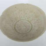 Blütenschale China, Song-Dynastie, 960 - 1279, Steinzeug, grauer Scher… - Foto 2