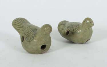 Vogelpaar China, Tang-Dynastie, 617 - 907, Steinzeug, hell- und dunkel…