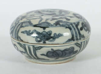 Deckeldose China, Ming-Dynastie, 1368 - 1644, Wanli-Periode, Steingut,…