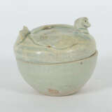 Deckeldose mit Ente China, Ming-Dynastie, 1368 - 1644, Steingut, zu 2/… - photo 1