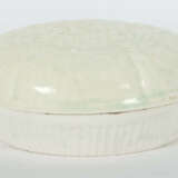 Deckeldose mit Blumenrelief China, Song-Dynastie, 960 - 1279, Feinstei… - photo 1