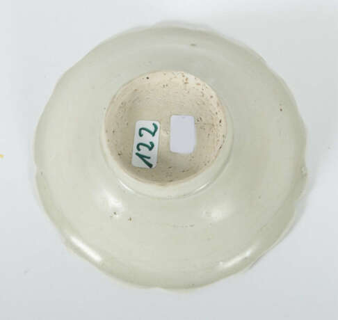 Blütenschale China, Song-Dynastie, 960 - 1279, Steingut, beige-weißer … - фото 3