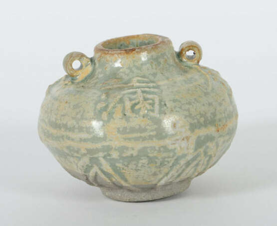 Kleine Zweihenkelvase China, Tang-Dynastie, 617 - 907, Steingut, graue… - photo 1