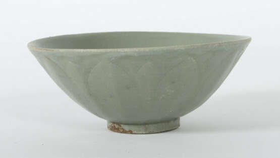Lotusschale China, Song-Dynastie, 969 - 1279, Steingut, grauer Scherbe… - Foto 1