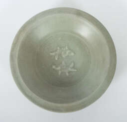 Schale mit Fischpaar China, Song-Dynastie, 960 - 1279, Keramik, roter …