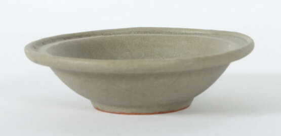 Kleine Schale China, Song-Dynastie, 960 - 1279, Lonquan-Keramik, selad… - Foto 2