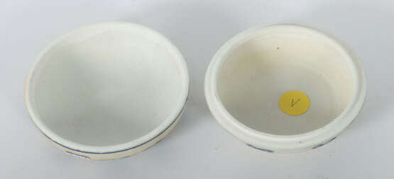 Deckeldose China, Kangxi, 1661 - 1722, Feinsteinzeug, unglasiert, blau… - Foto 3
