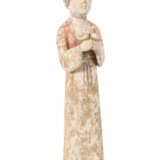 Hofdame China, wohl Tang-Dynastie, Terracotta, geweißelt und rot einge… - Foto 1