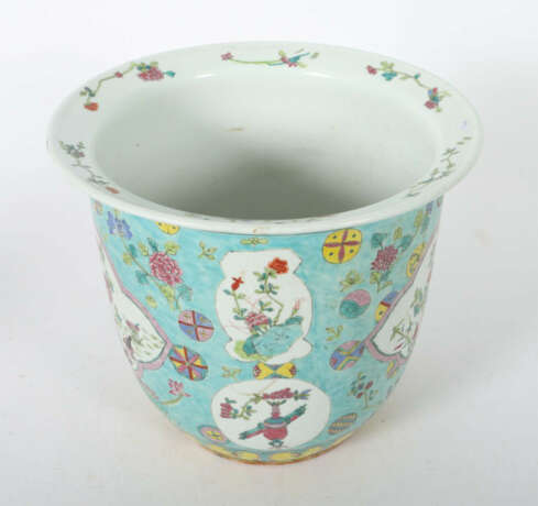 Famille Rose-Übertopf China, 2. Hälfte 20. Jh., Porzellan, polychrome … - photo 2