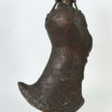 Guanyin China, 2. Hälfte 19. Jh., Holz, Goldlackierung, vollplastische… - Foto 3