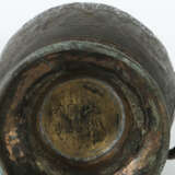 Drachenkopf-Henkelvase China, um 1800, Bronze, Balusterform, ornamenti… - photo 4