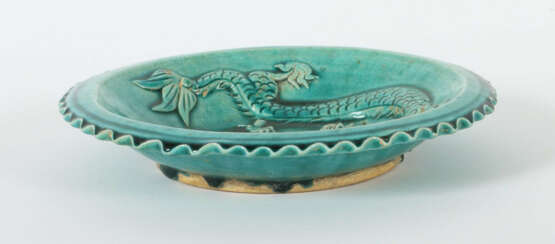 Zierschale mit Drache und Phönix China, 18./19. Jh., Keramik, beiger S… - Foto 2