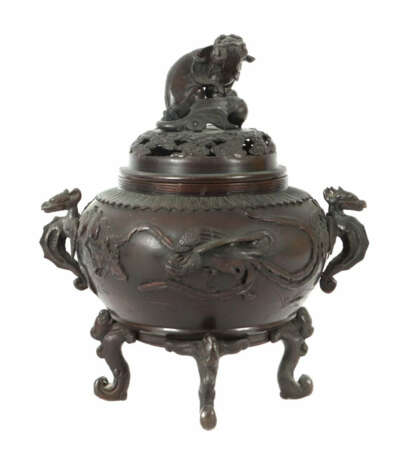 Räuchergefäß China, um 1900, Bronze, gedrückte Kugelform auf vier Steg… - Foto 1