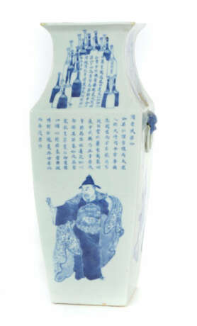 Vierkantvase China, 18. Jh., Weißporzellan mit Blaumalerei, Unterglasu… - фото 1