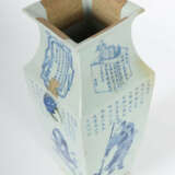 Vierkantvase China, 18. Jh., Weißporzellan mit Blaumalerei, Unterglasu… - фото 3