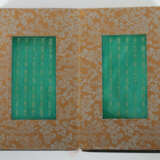 Buch mit 8 Jadetafeln China, 20. Jh., gebundenes Buch mit Brokatrücken… - фото 7