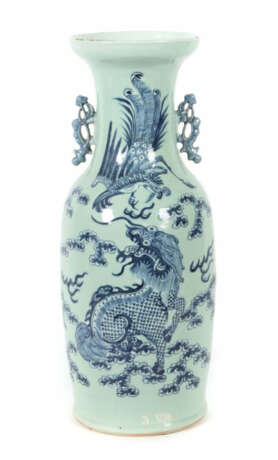 Bodenvase China, um 1900, Porzellan, blau-weiße Unterglasurmalerei mit… - Foto 1 Bodenvase China, um 1900, Porzellan, blau-weiße Unterglasurmalerei mit… - Foto 1