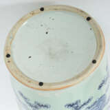 Bodenvase China, um 1900, Porzellan, blau-weiße Unterglasurmalerei mit… - photo 3
