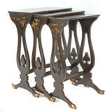 3 Satztische China, Mitte 20. Jh., Holz, lackiert, partiell vergoldet,… - фото 1