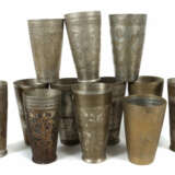 Konvolut 12 Lassi Becher Indien, 19./20. Jh., Messing, verzinnt, alle … - photo 1