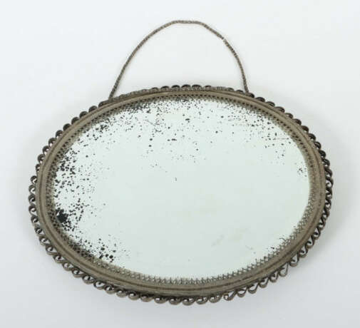 Spiegel mit filigraner Silberarbeit Wohl Indien/Kaschmir, 19./20. Jh.,… - Foto 2 Spiegel mit filigraner Silberarbeit Wohl Indien/Kaschmir, 19./20. Jh.,… - Foto 2