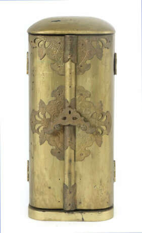 Zushi-Schrein Japan, 19./20. Jh., Holz, goldfarben lackiert, durchbroc… - photo 1 Zushi-Schrein Japan, 19./20. Jh., Holz, goldfarben lackiert, durchbroc… - photo 1