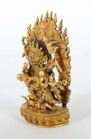 Mahakala Nepal, Mitte 20. Jh., Bronze, feuervergoldet, dreiteilig mit … - photo 2 Mahakala Nepal, Mitte 20. Jh., Bronze, feuervergoldet, dreiteilig mit … - photo 2
