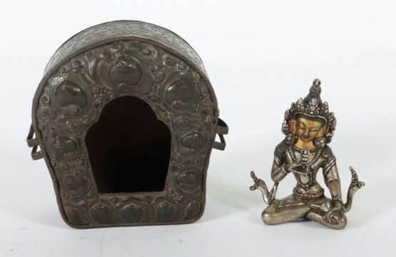 Ghau mit Vajra-sattva Nepal, Mitte 20. Jh., Ghau wohl älter, Vajra-sat… - фото 2 Ghau mit Vajra-sattva Nepal, Mitte 20. Jh., Ghau wohl älter, Vajra-sat… - фото 2