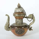 Teekanne Tibet, 20. Jh., Kupfer, getrieben, innen verzinnt, außen die … - photo 2