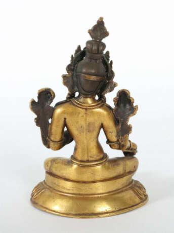 Grüne Tara Tibetochinesisch, 19. Jh., Bronze, feuervergoldet, mit Lapi… - photo 2 Grüne Tara Tibetochinesisch, 19. Jh., Bronze, feuervergoldet, mit Lapi… - photo 2